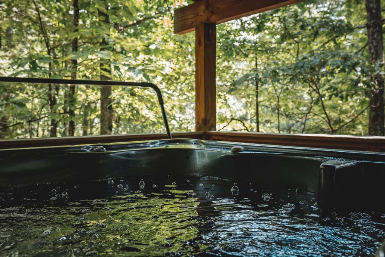 Wolf Creek Cabin At 36 North - Hot Tub Purlear Exterior photo